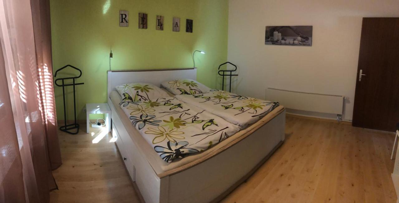 Ferienwohnung Familie Slepitzka Niedenstein エクステリア 写真