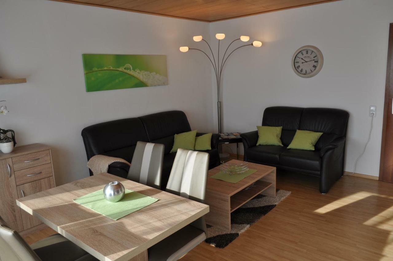 Ferienwohnung Familie Slepitzka Niedenstein エクステリア 写真