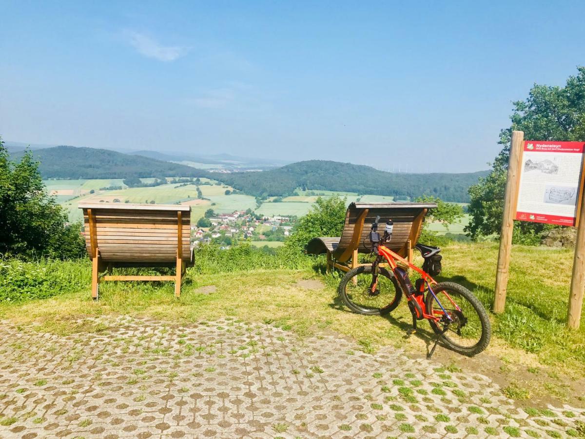 Ferienwohnung Familie Slepitzka Niedenstein エクステリア 写真